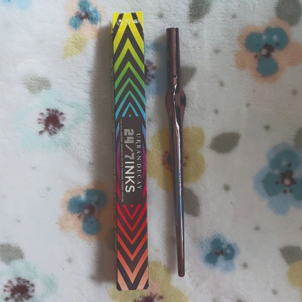 Urban Decay 24/7 Eyeliner in Binge